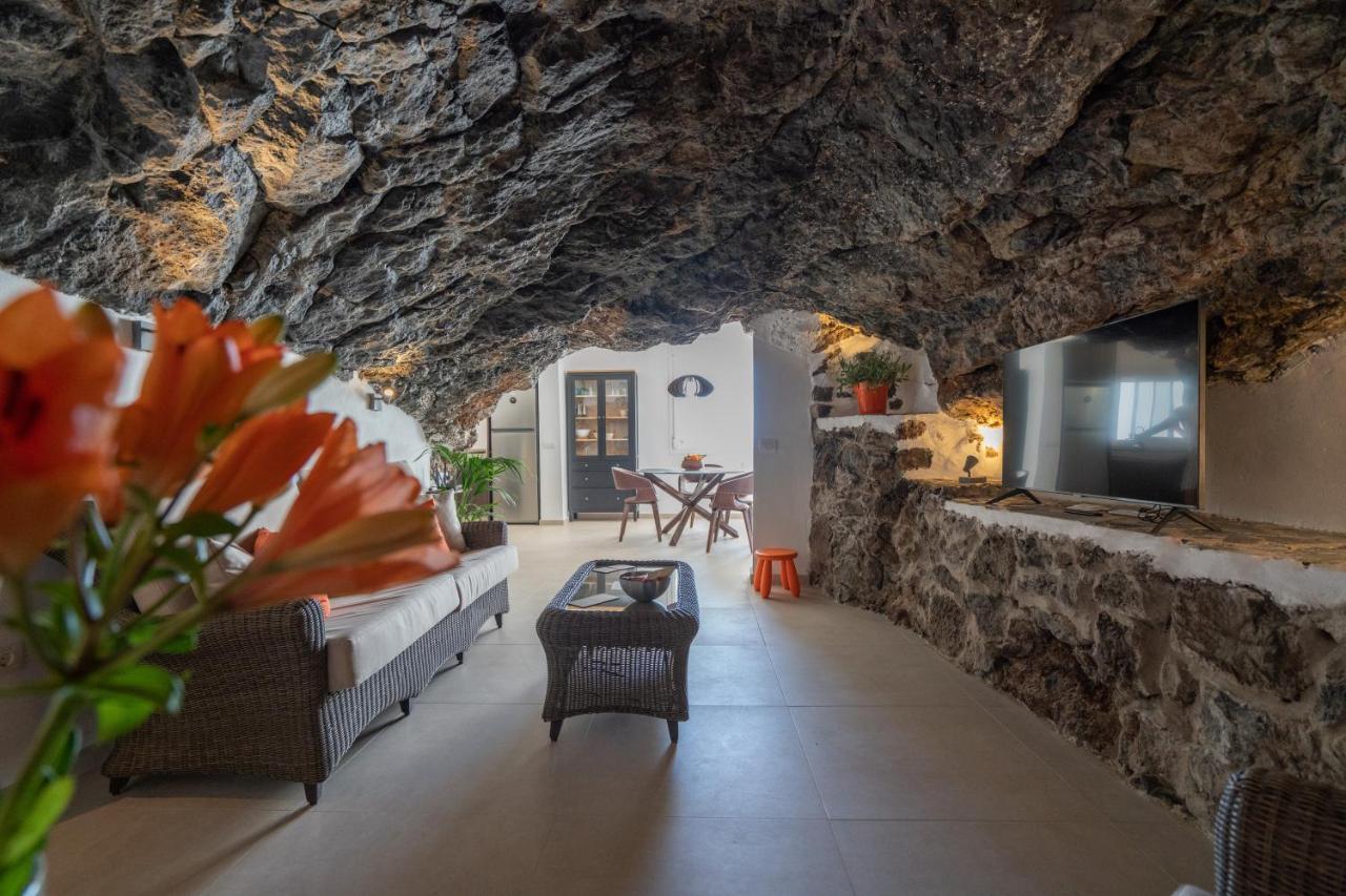 Spectacular Cave With Two Large Terraces Villa ซานตาครูซ เด เตเนริเฟ ภายนอก รูปภาพ